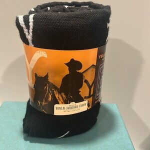 Yellowstone Dutton Ranch Jacquard Throw NWT
